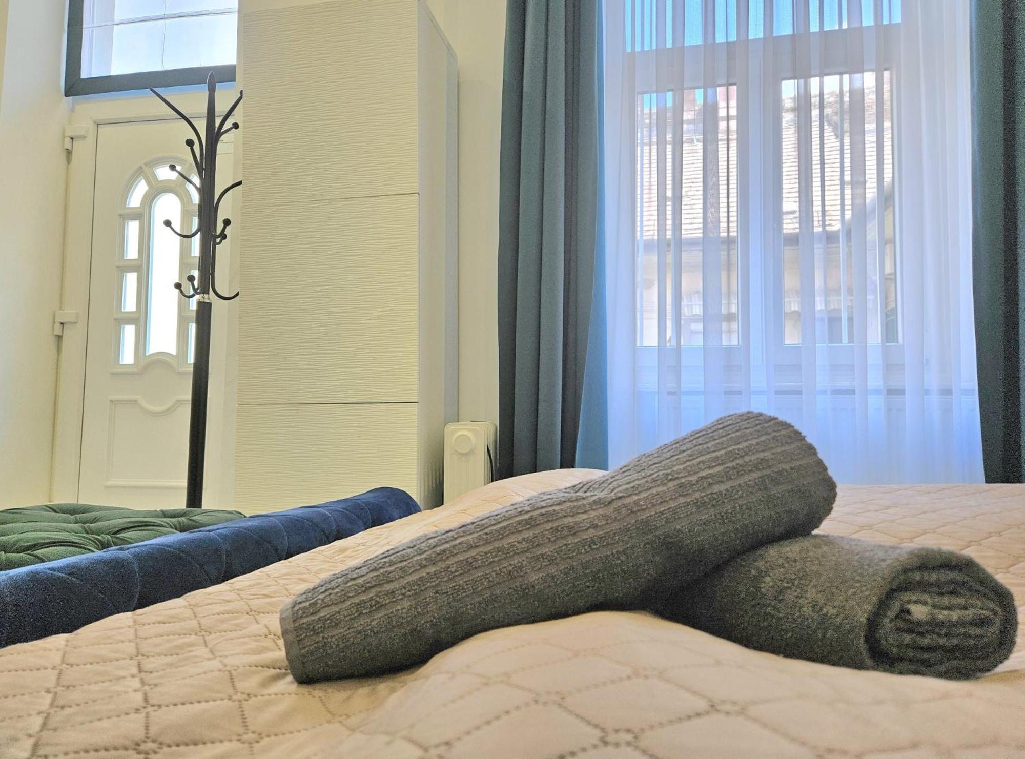 Apartamento Designer Downtown Gem Budapest Exterior foto